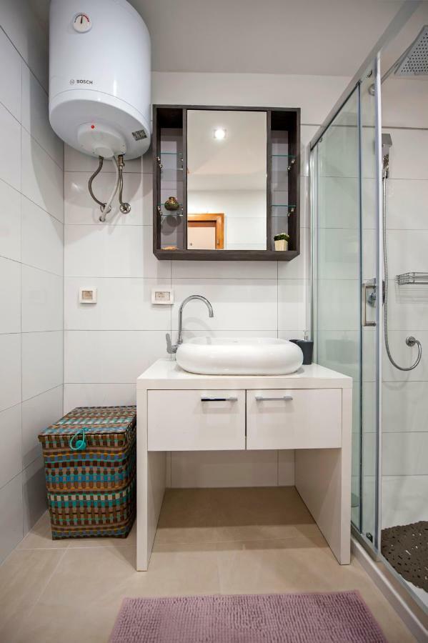 Studio Apartment Magic Ровин Екстериор снимка